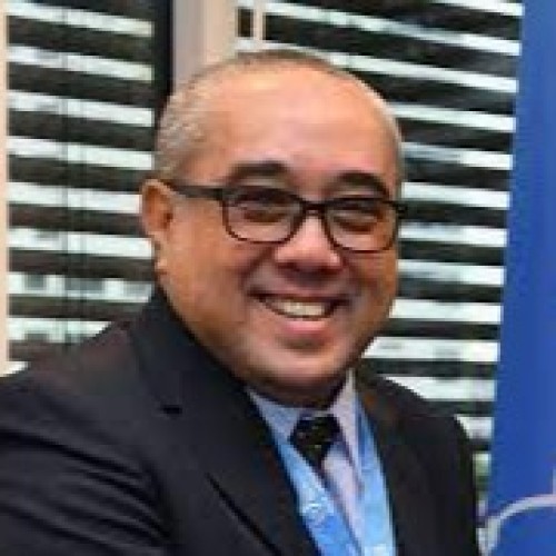 Dr Carlo Arcilla